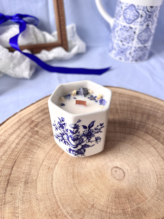 💙 Bougie Fleur de Lin - tasse à café "hexagonale" en porcelaine