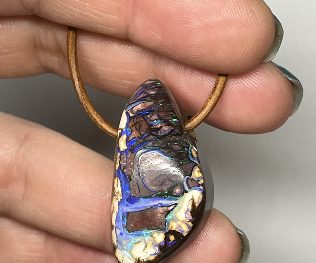 Pendentif en Opale Boulder