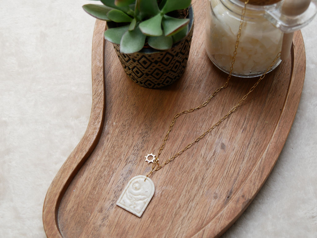 Collier Solis