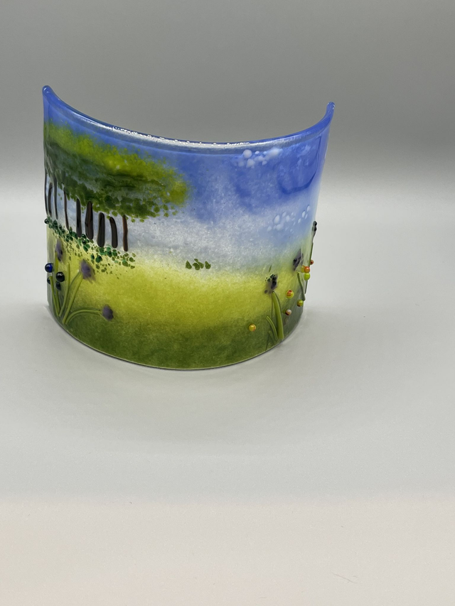 Tree Countryside Scene on curve