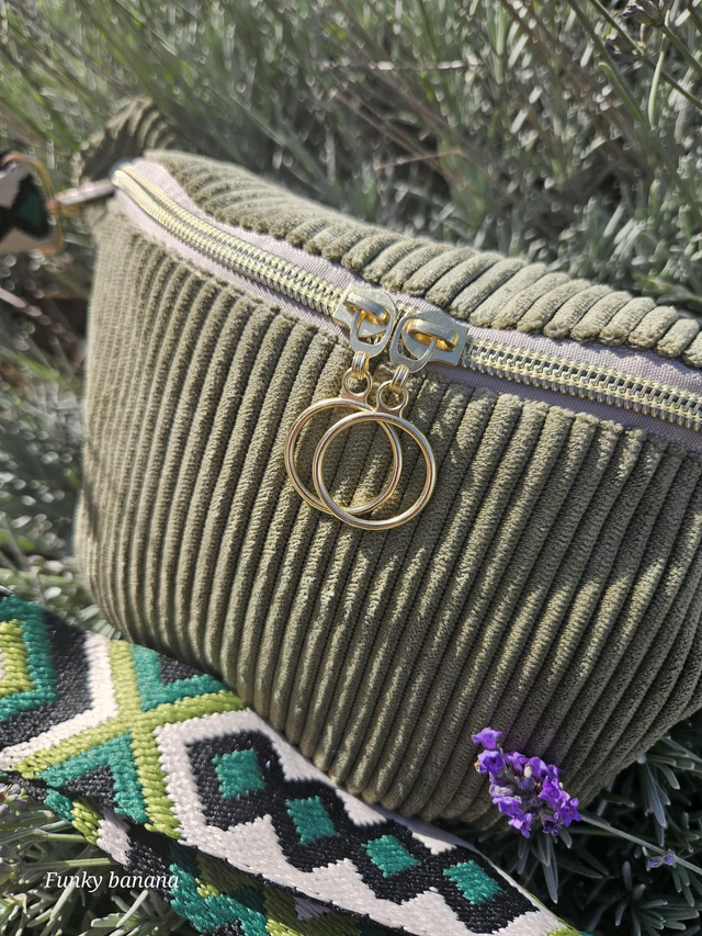 Banane classique velours vert amande taille S