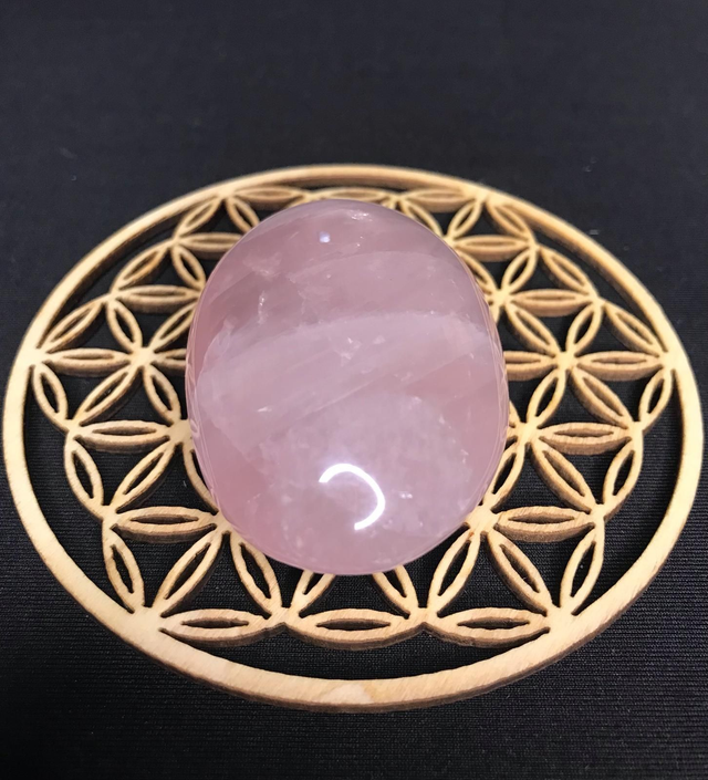 QUARTZ ROSE - Galet [Madagascar] 