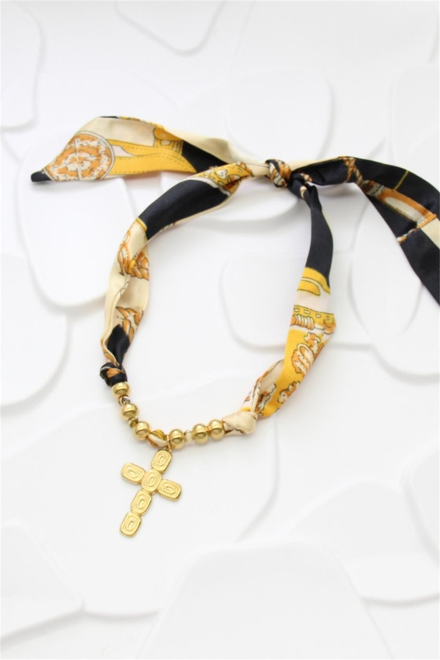 Collier foulard avec pendentif croix – Acier inoxydable