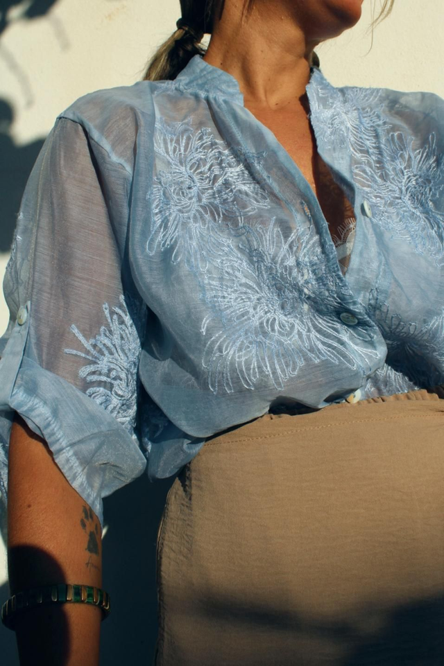 Camisa Bordados Azul
