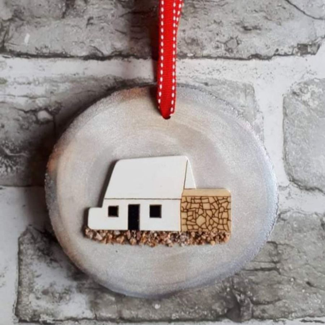 Jersey log White House hanging decoration 