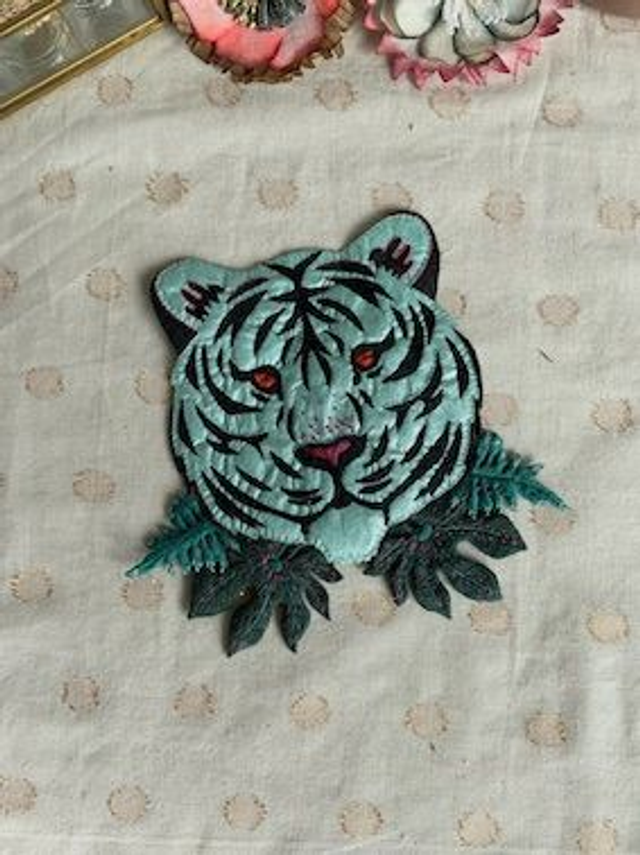 Broderie tigre à coudre