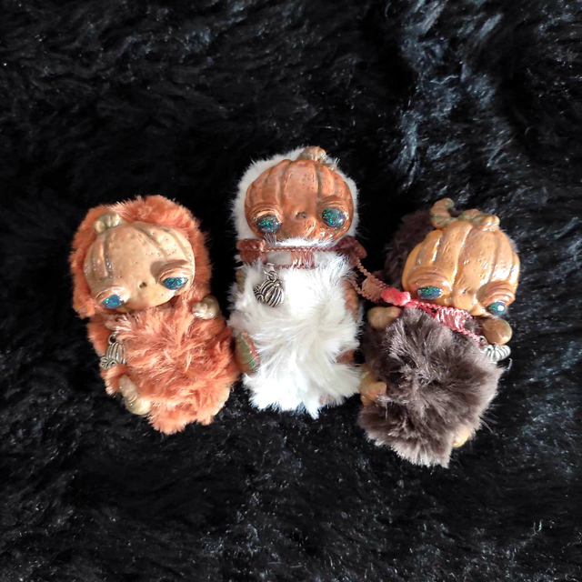 Ooak creature ~ Mini pumkins