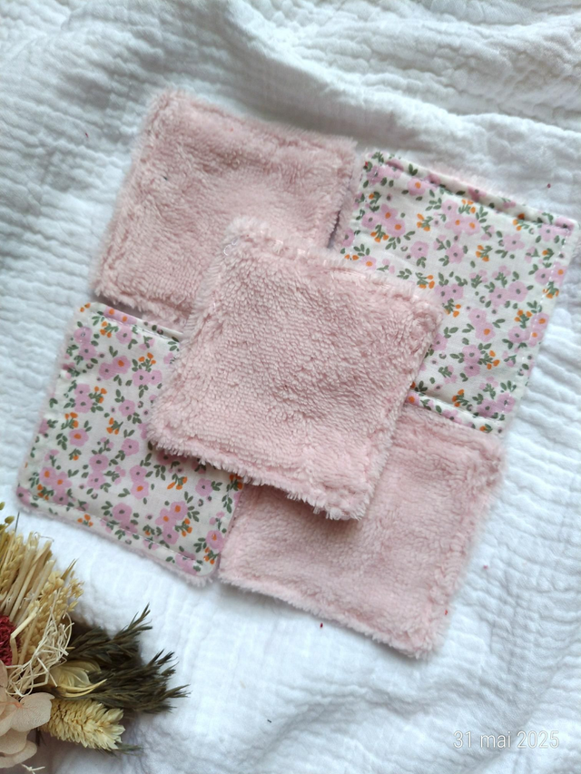 Cotons à démaquiller 