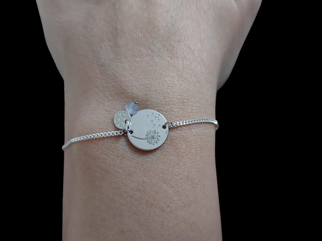 Bracelet médaille gravée pissenlit en argent 925Bracelet médaille gravée pissenlit en argent 925