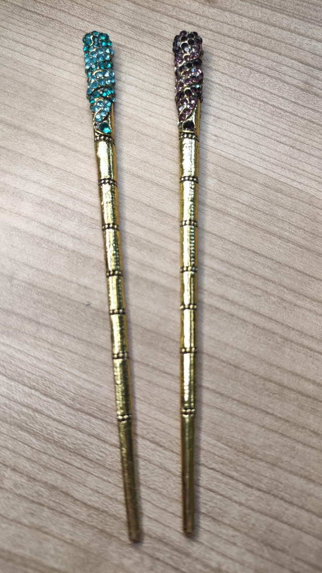 Pique à chignon ou à écharpe 