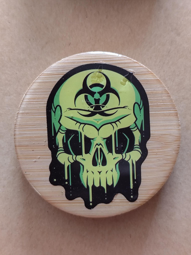 Décapsuleur Tête de mort magnétique frigo