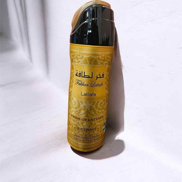 Lattafa Fakhar Extrait Body Spray – 200ML
