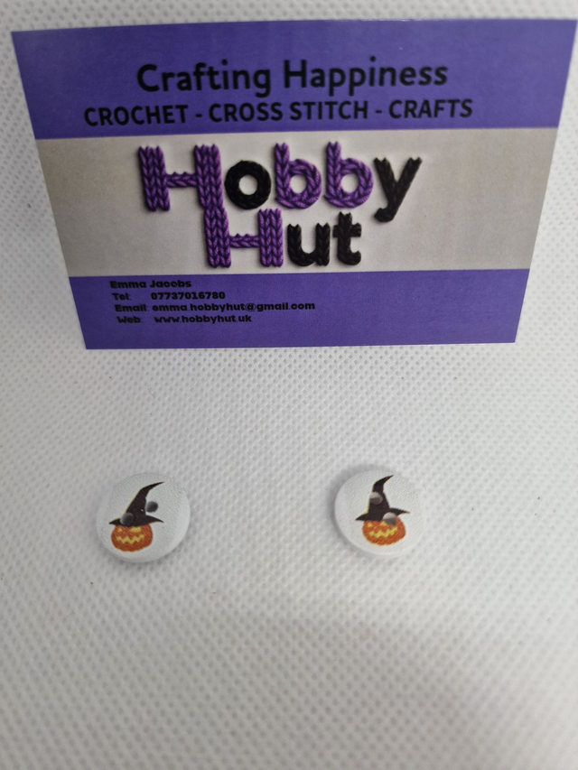 Halloween Pumpkin with Witches hat Buttons 