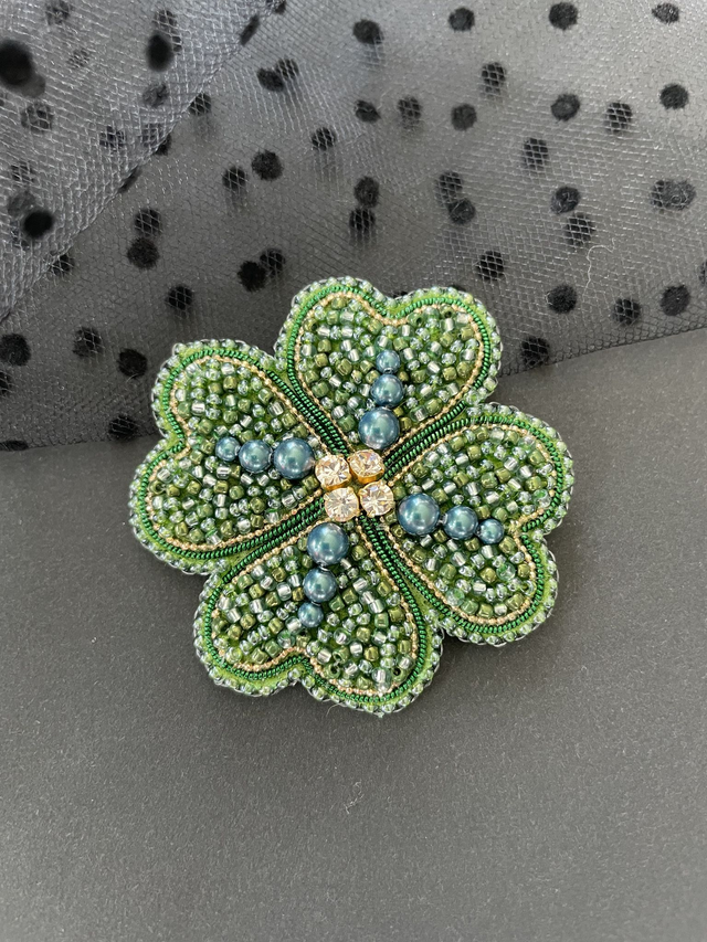 Lucky Clover beaded brooch