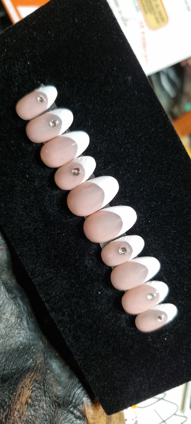 French Coquillage white