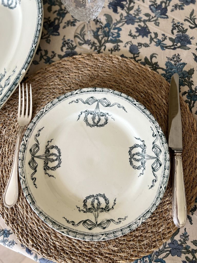 MONTHOLON - Suite de 6 assiettes plates manufacture des Salins - Terre de Fer