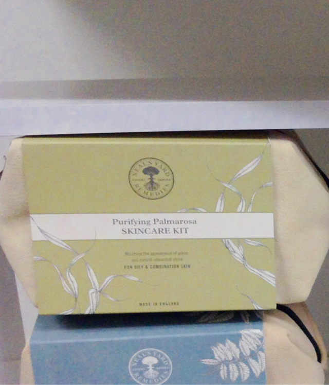 	Purifying Palmarosa Skincare Kit