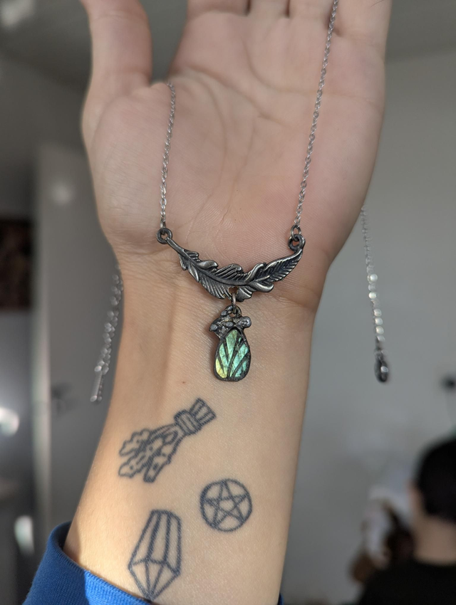 Labradorite leaf 