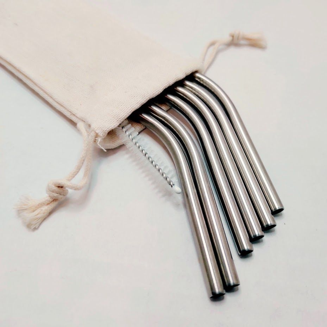 Metalliset pillit ja pilliharja, puuvillapussissa (22kpl)