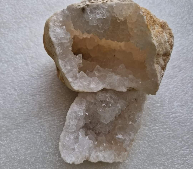 Geode de quartz 429g