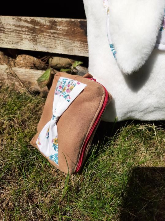 Pochette Nœud – Modèle Printemps 🎀🌿