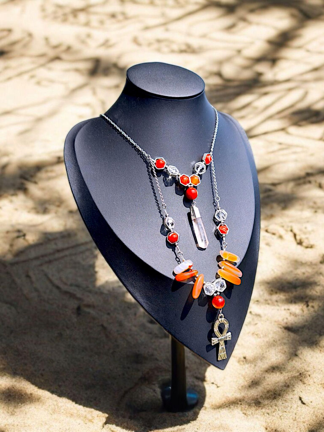 Collier SEKHMET - Croix d'Ankh et cornaline