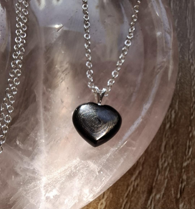 Hypersthene crystal pendant with silver chain 