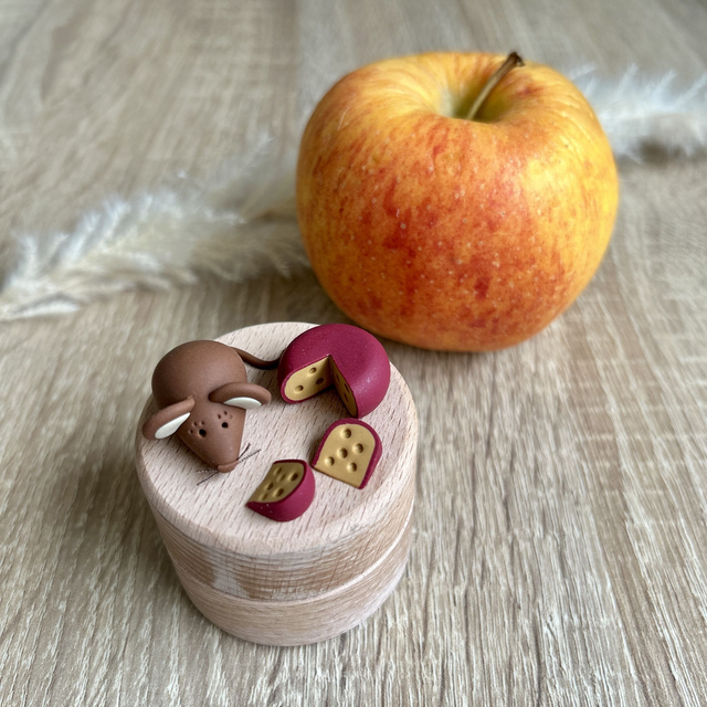 Boîte à dents en bois souris fan de fromage