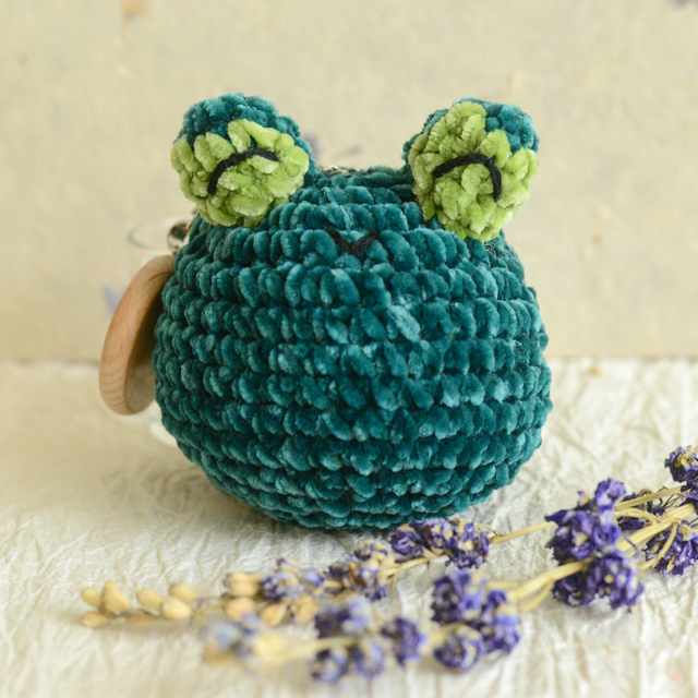 &quot;Froggy&quot; keychain
