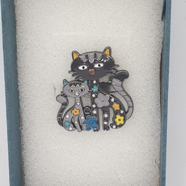 Cat and Kitten Brooch 