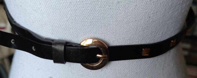 Ceinture noir clouté 160 cm 