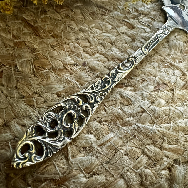 Pelle à tarte fleurie Hollandaise