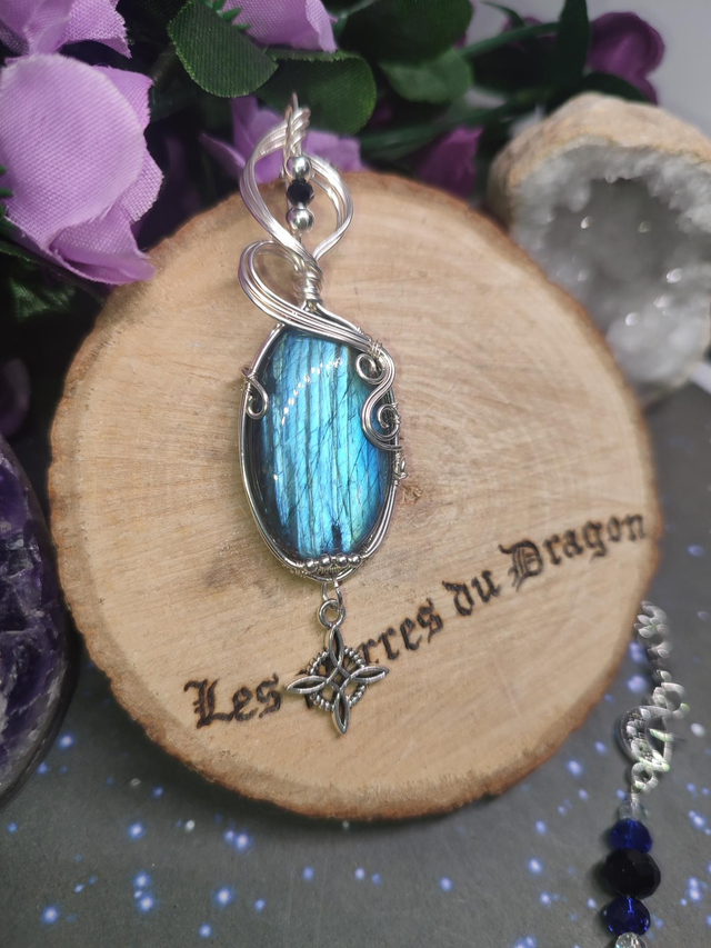 Talisman Modern witch