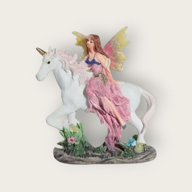 Mini fée sur licorne aléatoire 