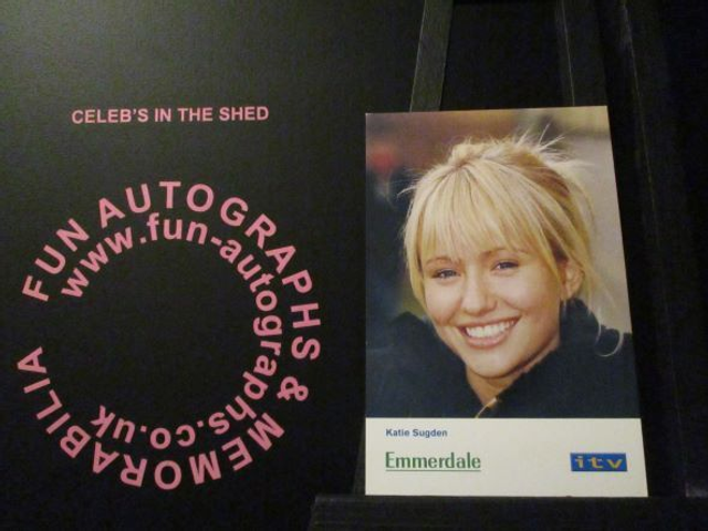 Sammy Winward (Katie Sudgen) Original Emmerdale Blue &amp; Yellow Itv Logo Cast Card