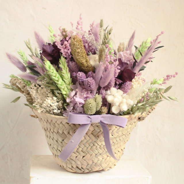 5 - PANERA MINI- CL413 - flores secas y rosita preservada. 24x24cm