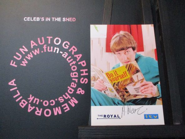 Andy Wear (Alun Morris) Original Pre-Print Blue The Royal 6x4 Cast Card (SEE PIC)