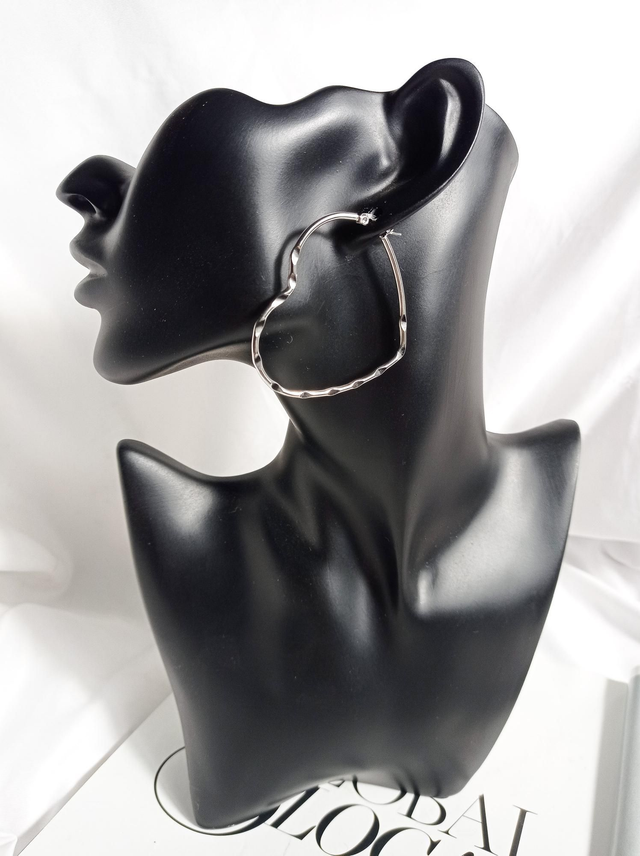 Maxi argola coração em aço inoxidável 