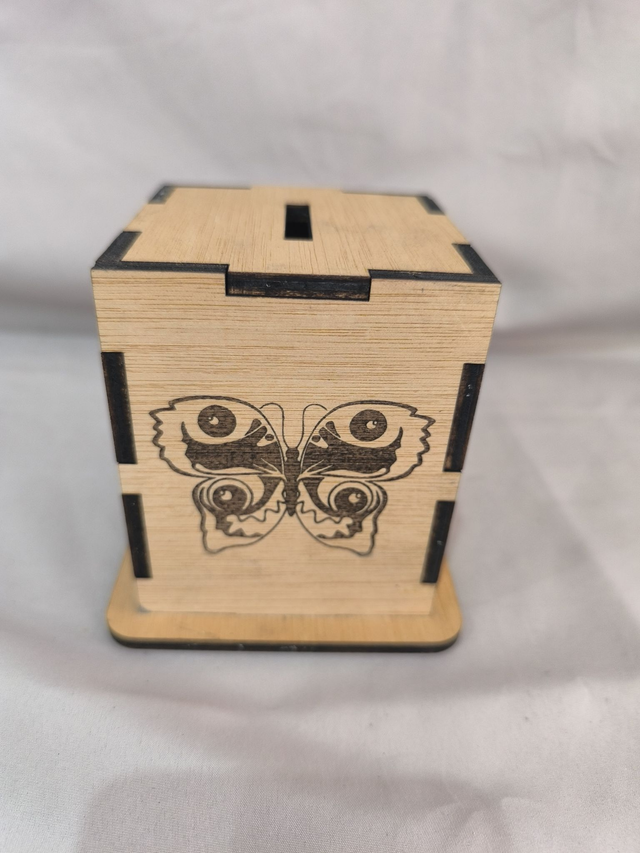 Tirelire &quot;papillon&quot;