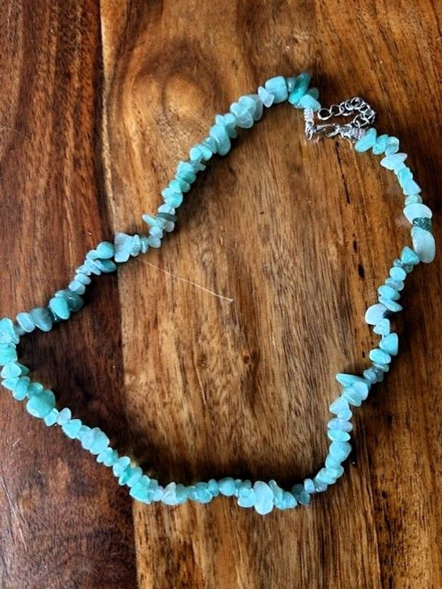 Green Chalcedony Crystal Chip Necklace – Handmade Heart &amp; Throat Chakra Jewellery for Emotional Healing, Calm &amp; Compassion