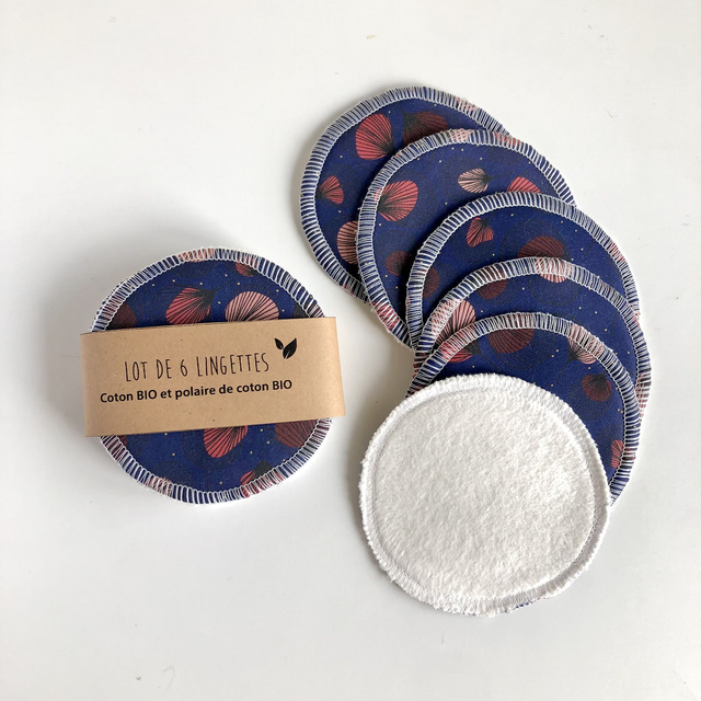 Lingettes démaquillantes - Plumes rouge fond bleu marine