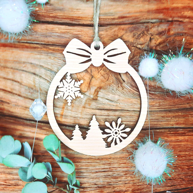 Boule de Noël en Frêne massif - Modèle 28