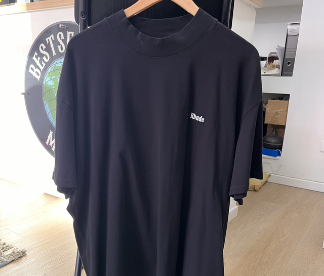 Rhude t-shirt size M pre-owned