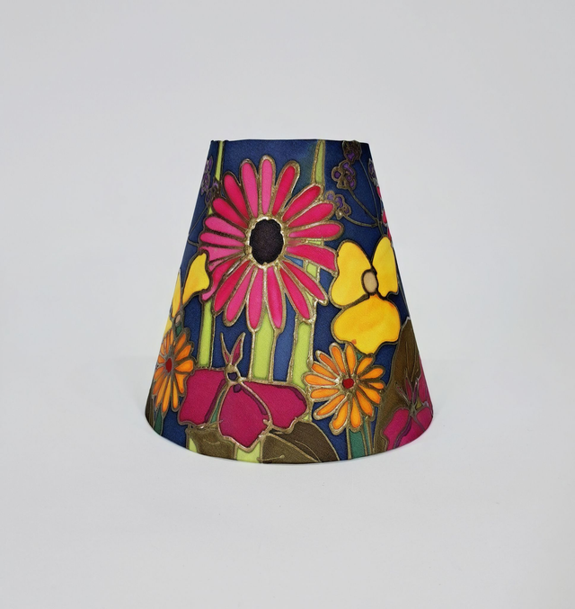 Gerbera small cone shade