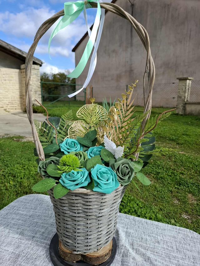 composition panier L fleurs artificielles