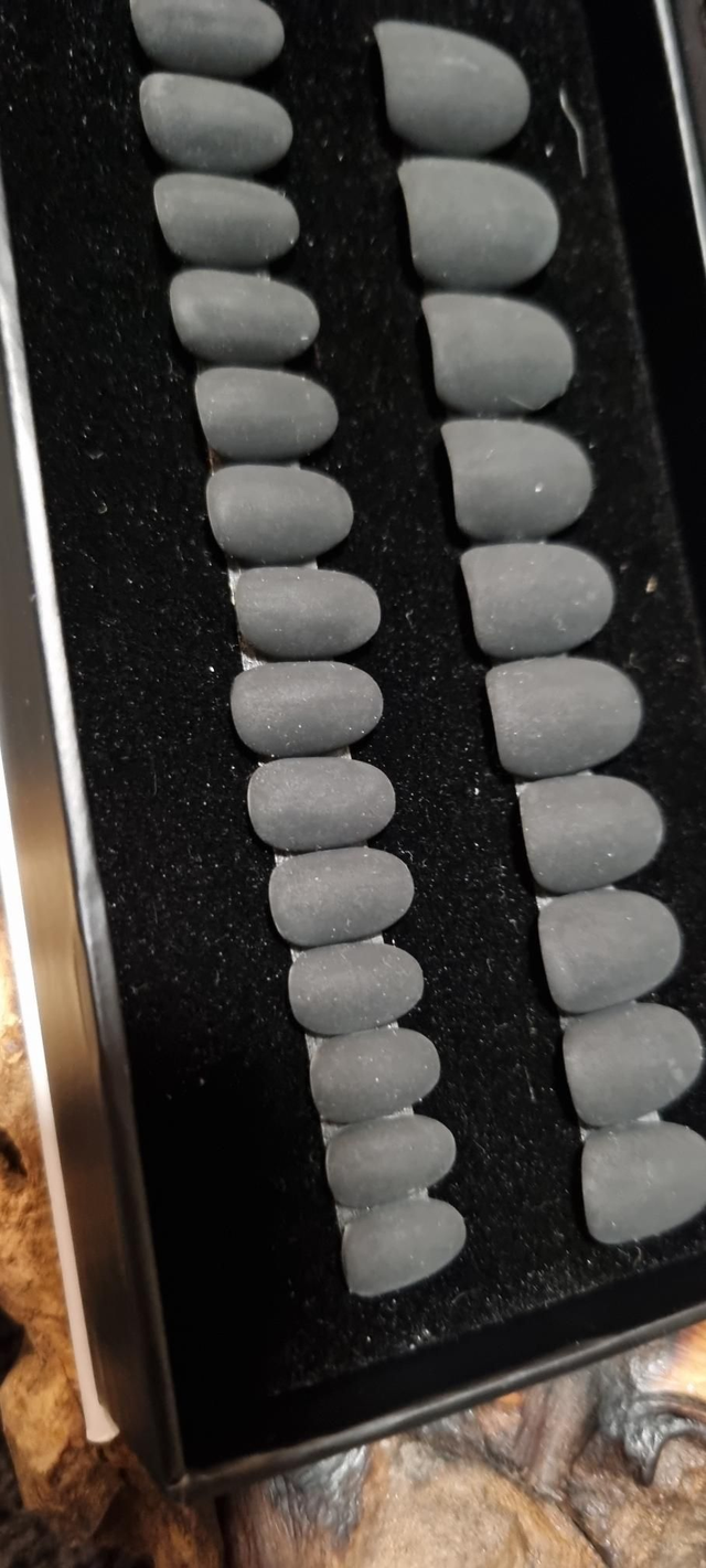 Noir matt velours rond xs