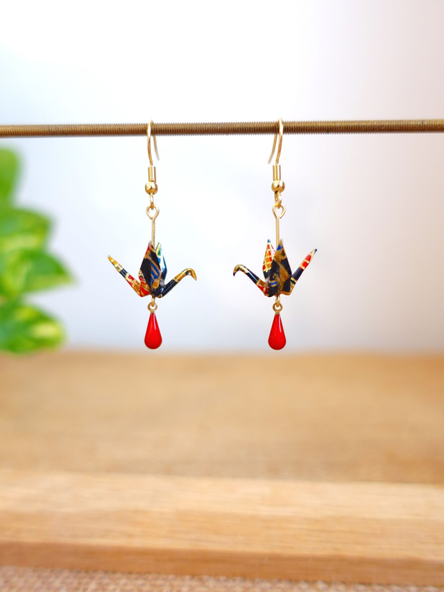 INOX doré / Origami grues, oiseaux / Papier japonais washi / Bleu nuit, rouge, or / Boucles d&#039;oreilles origami /