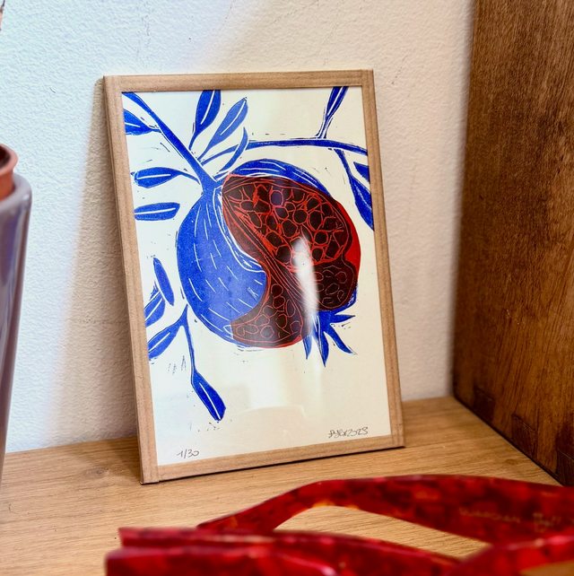 Pomme grenade bleu outre-mer et rouge - petit cadre 10x15