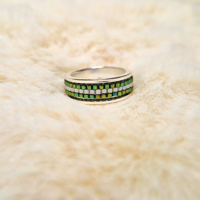 Bague vert holographique et argenté 56