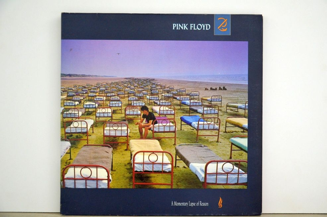 Pink Floyd - A Momentary Lapse Of Reason (1987)